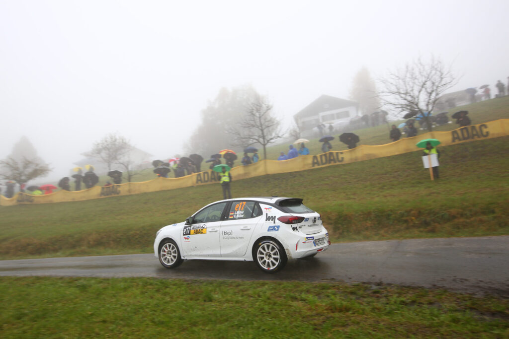 Jonas Müller beim ADAC Opel e-Rally Cup