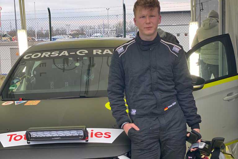 Jonas Müller 2021 in der Motorsport Arena Oschersleben